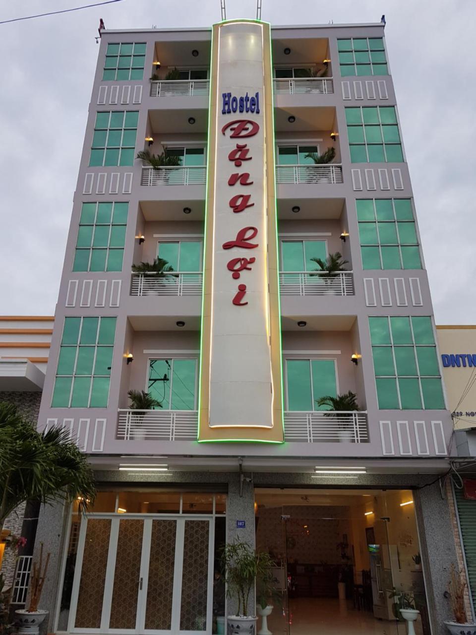 Hostel Dang Loi ホステルダンロイ Chau Doc Exterior photo